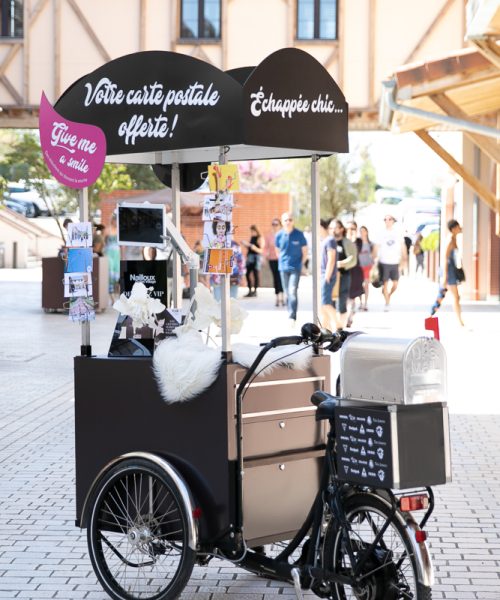 Location triporteur avec diverses possibilités: photo, street marketing, café...